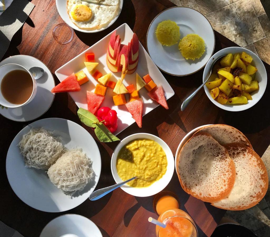 Ceylonika Rest Hotel Bentota Eksteriør billede